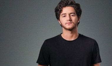 تكريم أحمد مالك بجائزة هيباتيا الذهبية في مهرجان الإسكندرية للفيلم القصير