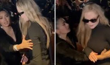 حتى نجمات العالم.. نيكول كيدمان ترفض التصوير مع سلمى حايك بسبب لمسة يد