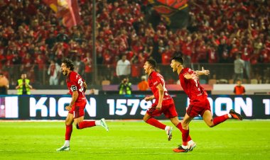 الأهلي يصعد للصدارة بثنائية أمام الزمالك في القمة «133»