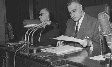 هدية من السادات| حفيد «عبدالناصر» يعرض ساعته الذهبية في مزاد للبيع.. ما القصة؟