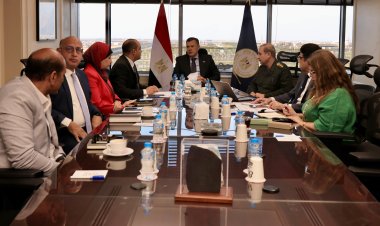 وزير السياحة والآثار يتابع مستجدات مشروع تطوير خدمات الزائرين بمنطقة أهرامات الجيزة