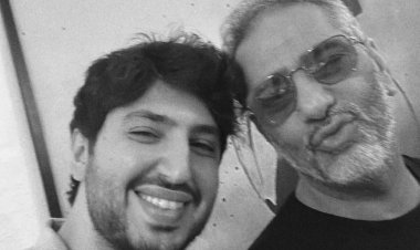 بعد جلسة محاكمته اليوم.. محمد فضل شاكر يهدى لأبيه أغنية "إلى أبى" دعماً له فى محنته