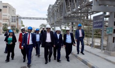 رئيس الهيئة العامة للاستثمار يتفقد توسعات الشركات العاملة بالمناطق الحرة بالسويس