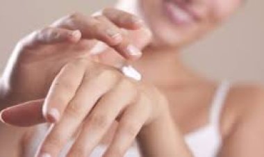 وداعًا للجفاف.. 8 وصفات طبيعية لترطيب البشرة