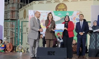 وزيرة الثقافة تشهد ختام «ليالي رمضان» بزهرة العاصمة وتوجه باستمرار الفعاليات الثقافية والإبداعية طوال العام