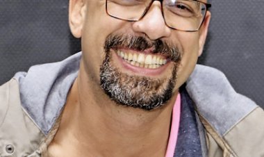 المخرج محمد رشاد يكشف مفاجأة عن فيلمه الجديد "المستعمرة": مأخوذ من قصة حقيقية ومسقط رأسي بالإسكندرية