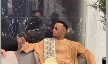 بالجلابية الصعيدي.. محمد رمضان يدعم أصحاب واقعة «أسد» في العرض الخاص