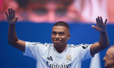 استعدادا للموسم الجديد.. مبابي يخوض مرانه الأول مع ريال مدريد