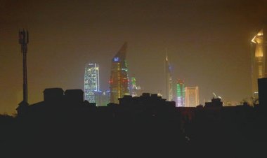 بسبب «الموجة الحارة» والضغط على الشبكة.. انقطاع التيار الكهربائي في عدد من مناطق الكويت