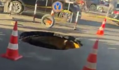 "بسبب غرفة صرف صحي".. هبوط أرضى مفاجئ بميدان في مصر الجديدة 