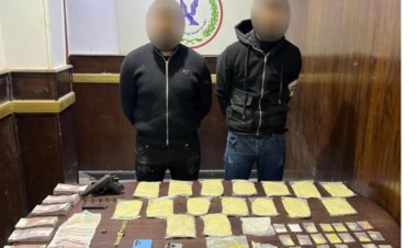 القبض على 4 أشخاص بحوزتهم 6,5 كيلو حشيش بمصر الجديدة وحلوان