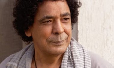 بلمسة نوبية من قلب منزله.. الكينج محمد منير يصور إعلان رمضان في أسوان