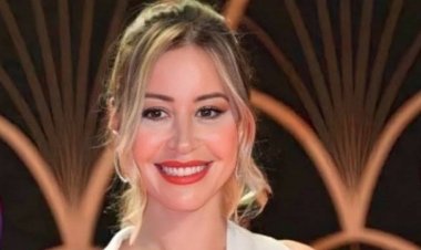 بعد تكريمها  بمهرجان جمعية الفيلم عن "الهوى سلطان".. منة شلبي: جائزة غالية أوي على قلبي