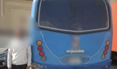 سائق «ميني باص» يكشف سبب وضع ملصق «خادش للحياء» على زجاج السيارة بمدينة نصر