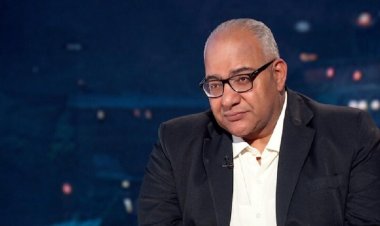 بيومي فؤاد: «بدعي ربنا في صلاتي يكفيني شر قعدة البيت»