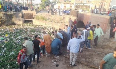 "كانوا رايحين المدرسة".. مصرع تلميذة وإصابة 10 من زملائها في حادث سقوط "تروسيكل" بترعة حواس بأسيوط