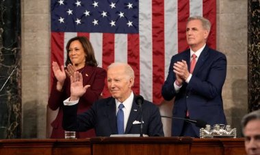 «مسؤولون أمريكيون»: «بايدن» يعتزم إصدار أمر بإنشاء ميناء في غزة لتقديم المساعدات