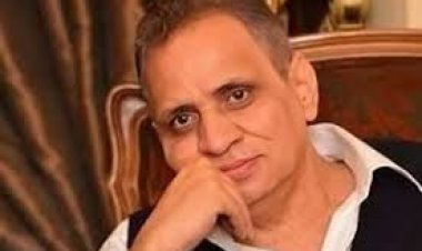 «صيدلي» يتهم المنتج أحمد السبكي بسرقة فيلم «فاصل من اللحظات اللذيذة»