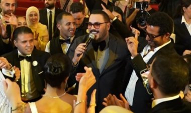 المطرب  اللبنانى رامى عياش حضر خصيصاً للقاهرة لإحياء زفاف ابنة محمد عبد المتعال رئيس قنوات MBC مصر