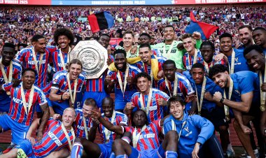 صلاح يهدر.. كريستال بالاس يخطف الدرع الخيرية من ليفربول