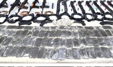 مصرع عنصر شديد الخطورة بأسيوط وضبط 720 كجم مخدرات و72 قطعة سلاح (صور)