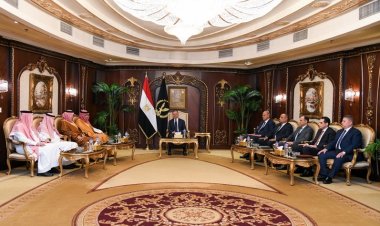 وزير الداخلية يستقبل رئيس جامعة نايف العربية ويؤكدان أهمية تعزيز التعاون الأمني