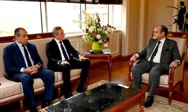 وزير الصناعة يبحث مع رئيس مدينة بورصا التركية خطة إنشاء منطقة صناعية تركية فى مصر