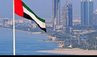 الإمارات تنصح المواطنين بعدم الخروج من المنازل وتوقف المطارات بسبب الطقس