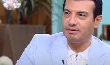 إيهاب توفيق: مريت بقصة حب قاسية جدا كسرت قلبي فغنت لها "تترجى فيا"