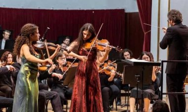 حفيدتا عبدالرحمن أبوزهرة تعزفان بمشاركة الأوركسترا البريطاني في المتحف الكبير