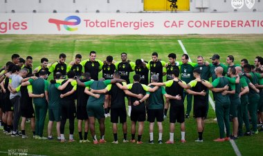 جوميز يحفز لاعبي الزمالك قبل مواجهة دريمز الغاني