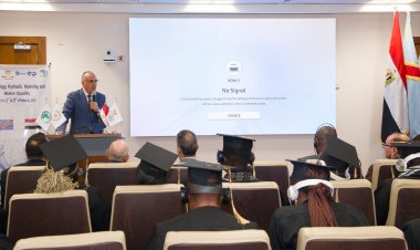 وزير الري يشهد حفل تكريم 15 متدربًا من الكونغوليين