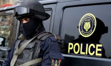 لفتة إنسانية.. الداخلية تمكن سجين من حضور مراسم تشييع جثمان والده بالقاهرة