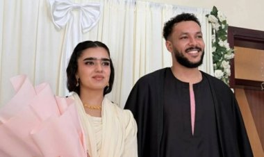 ويجز يتحدث عن زوجته: أنا وهي عايشين قصة حب جميلة جدًا ومبسوطين الحمد لله