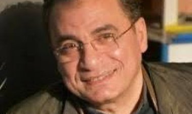 المؤلف نادر صلاح الدين لـ«العاصمة»: نيفين مندور كانت ظاهرة غريبة.. وأنا شاهد على كواليس دخولها الفن دون واسطة