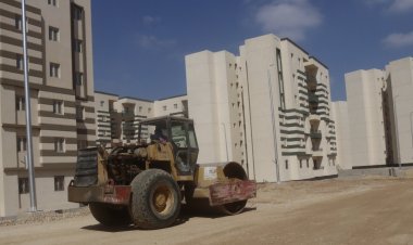 وزير الإسكان يتابع موقف تنفيذ وحدات سكن لكل المصريين بالمدن الجديدة