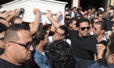 صلوا عليه 3 مرات.. تشييع جثمان تامر ضيائي من مسجد السيدة نفيسة