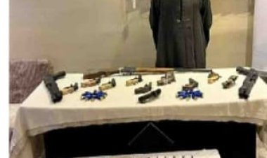 ضبط عنصر إجرامى بأسيوط للإتجار بالأسلحة النارية ومواد مخدرة