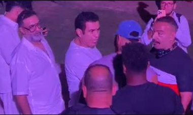 محمود الليثي يدعم شيرين عبد الوهاب بحضور حفلها في الساحل الشمالي