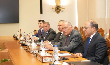 سامح شكري يستقبل وزير خارجية فرنسا لبحث التوتر في قطاع غزة