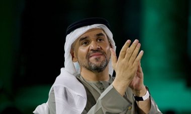 حسين الجسمي ينعي الأمير الوالد الشيخ حمد بن خليفة آل ثاني بكلمات مؤثرة