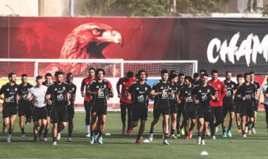 الأهلي يواصل تدريباته استعدادا للقاء بيراميدز.. تعرف على موعد المباراة
