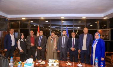 غرفة سوهاج التجارية ومجلس سيدات الأعمال يناقشان برامج تمكين المرأة 