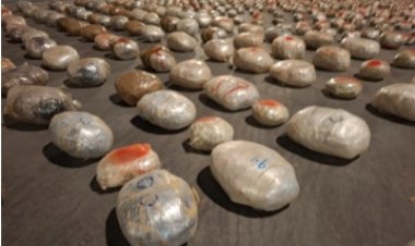 سقوط تشكيل عصابي بحوزته 1,5 طن هيدرو  وحشيش ثمنها 100 مليون جنيه بالإسماعيلية      (صور)