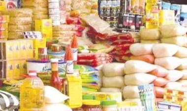 «التموين» تعلن: انخفاض أسعار الزيت والأرز.. وكيلو اللحم الطازج بـ 250 جنيهًا