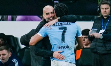 جوارديولا يعتذر لمرموش بعد تألقه أمام نيوكاسل: كنت أكرر له أنا آسف