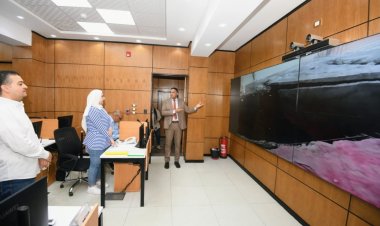 محافظ الدقهلية يتابع أعمال إزالة التعديات على أراضي أملاك الدولة بمركز السيطرة والتحكم