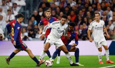 لحسم الدوري.. تشكيل برشلونة وريال مدريد في "كلاسيكو الأرض"