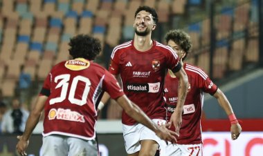الأهلي يفوز على سيراميكا برباعية ويواصل الانفراد بالقمة