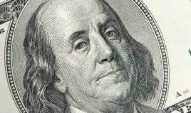 تيم كوك يتوجه إلى الصين للمرة الثالثة هذا العام بينما تستعد آبل لسياسات ترامب التجارية